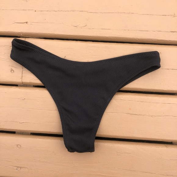 $10 Brand new La Vie En Rose Bikinis - Picture 16 of 16